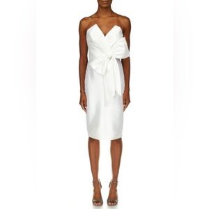 Brand New With Tags: Badgley Mischka Front Bow Dress - 8